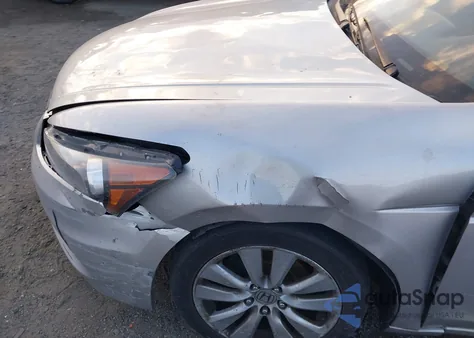 2011 Honda Accord 2.4 Ex-L z USA, uszkodzony, nr VIN 1HGCP2F8XBA083162